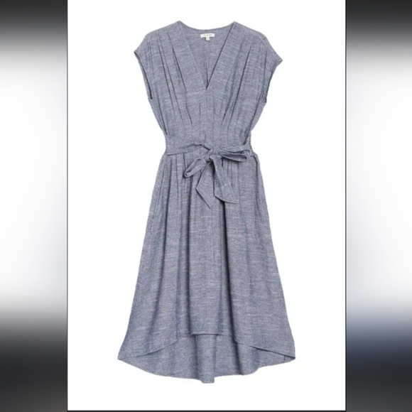 Max Studio Dresses & Skirts - Max Studio Preppy Classic A-line Pleated V Neck Chambray Tie Belt Shirtdress